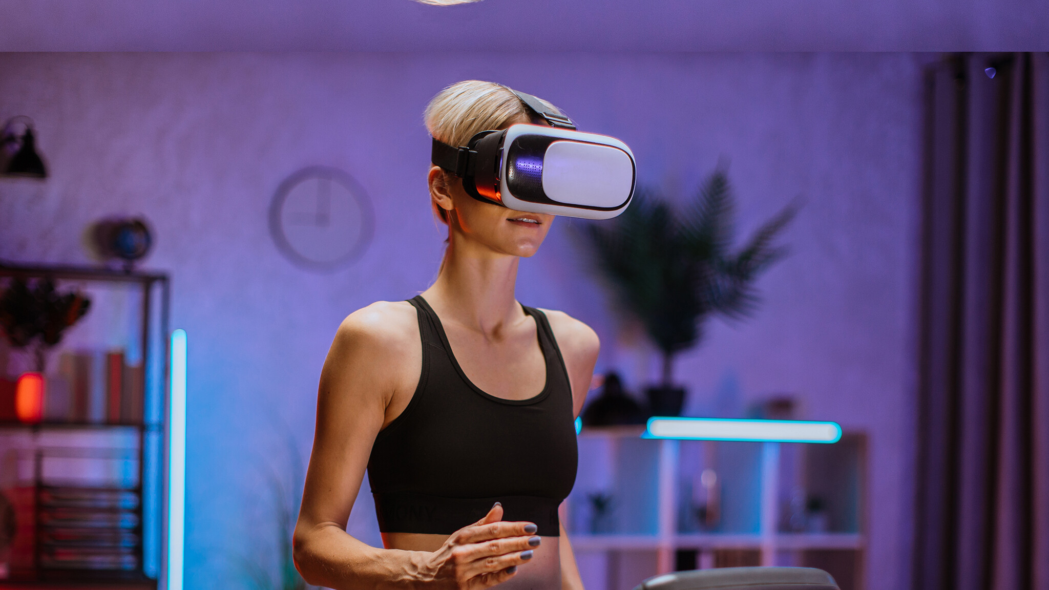 VR Locomotion Comfort: Teleport vs Smooth Movement Guide