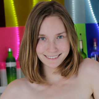 Claire Roos - Pornstar Profile on xVrOnline