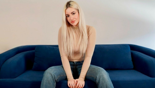 Vermilion's Sensual Solo Debut in 4K