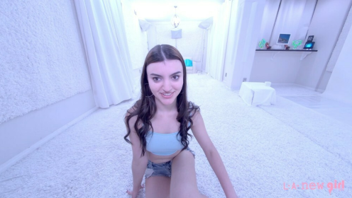 Julia James 4K VR Striptease - Intense Tease